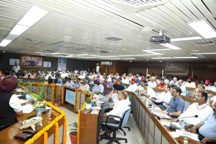 Rail Coach Factory, Kapurthala organises Vendor Meet on Make in India Initiative