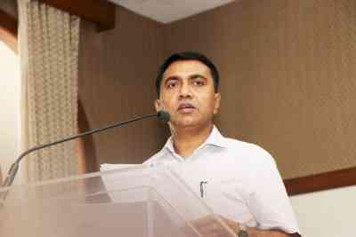 Pramod Sawant should give up Home portfolio: AAP