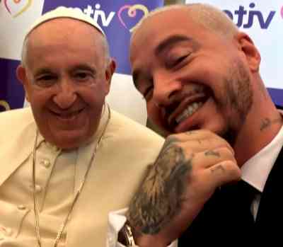 J. Balvin takes goofy selfies with 'coolest' Pope Francis