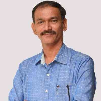 Ex-AICC secretary dares Goa CM to drop minister 'accused' of land grab
