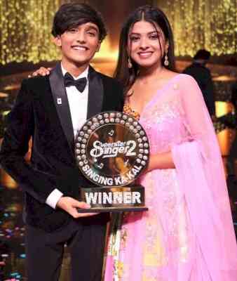 14-yr-old Mohammad Faiz from Jodhpur bags 'Superstar Singer 2' trophy