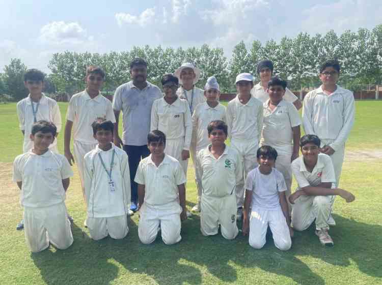 DCM Presidency U-14 boys won first position in Cricket Zonal Tournament