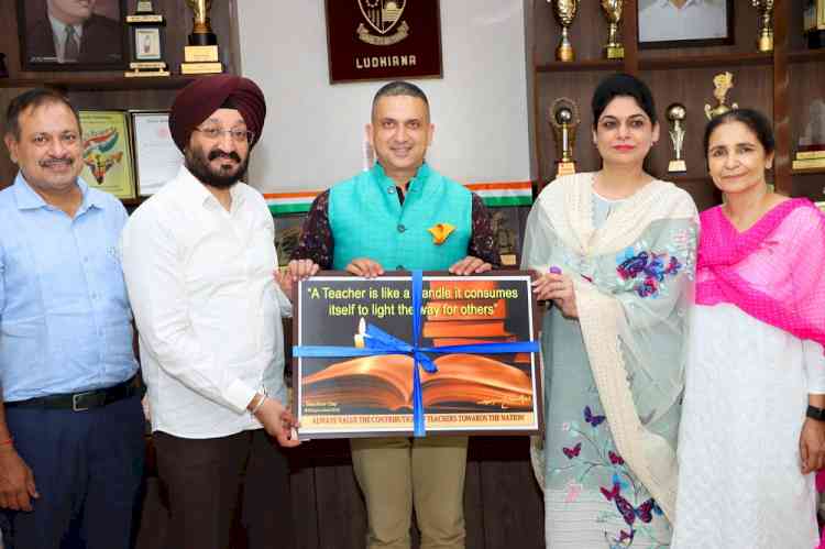 Meaningful portrait dedicated to Teacher’s Day launched by principal and faculty of Govt College Ludhiana