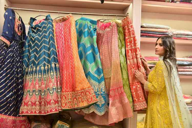 Aakarshan, designer women ethnic wear store, opens