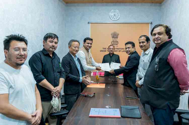 EESL signs MoU with Health and Education Department, UT of Ladakh to integrate renewable energy and energy efficient technologies in medical establishments