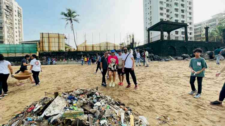 BIG FM arrives at final leg of its BIG Green Ganesha initiative with eco-friendly element through The BIG Beach Clean-up Drive 
