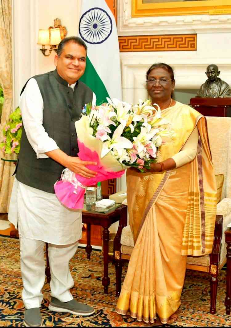 MP Rajya Sabha Sanjeev Arora calls on President Droupadi Murmu at Rashtrapati Bhavan 