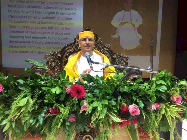 Sudhanshu Maharaj gives success mantras 