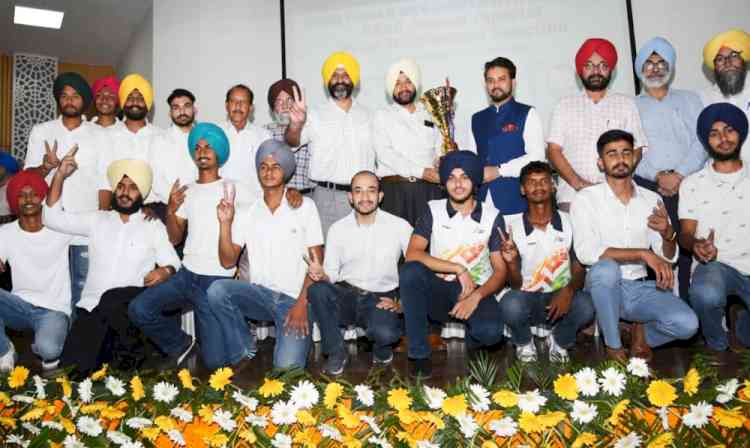 Lyallpur Khalsa College wins the University Sports Trophy