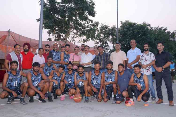 DAVIET came out as winner in IKG PTU Inter College Basketball Tournaments 2022 (Men and Women)