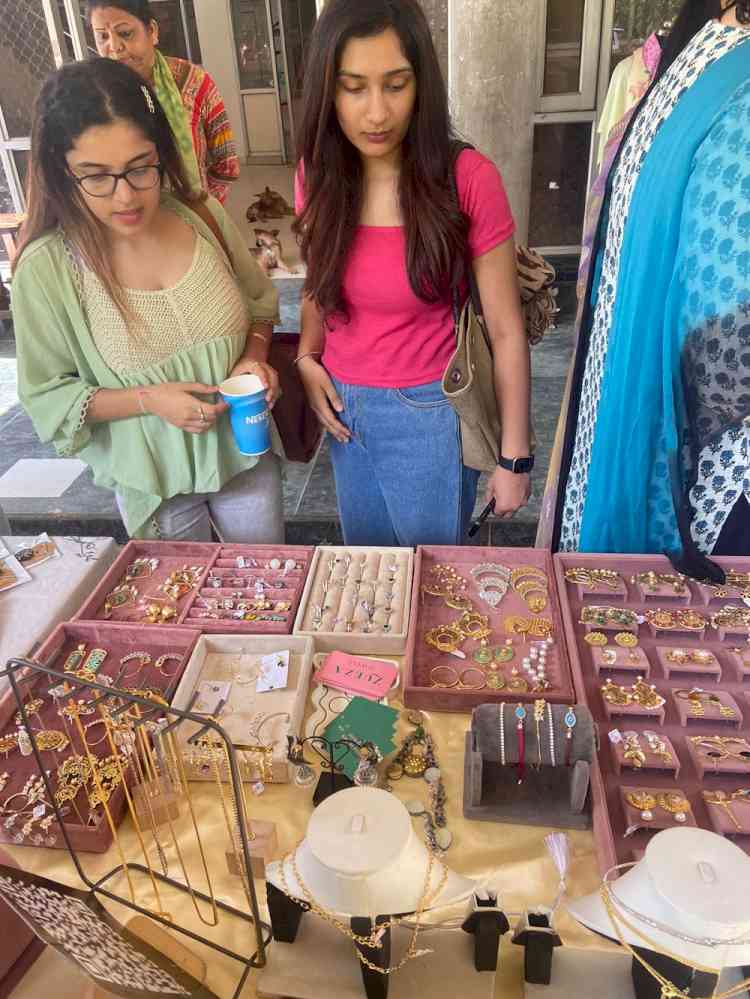 ‘Le- Demarrage’- An Exhibition to support start-ups by the students of UIFT