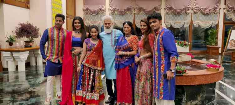Sony SAB’s Pushpa Impossible Team visit Ahmedabad for Navaratri festivities