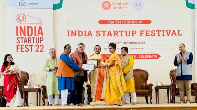 SaaS FinTech Zaggle bags ‘Upcoming Unicorn Award’ at the Indian Startup Festival 2022  