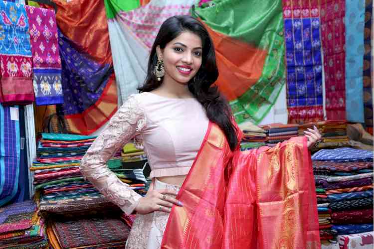 National Silk Expo: Weavers’ Wedding Special Exhibition starts in Chandigarh