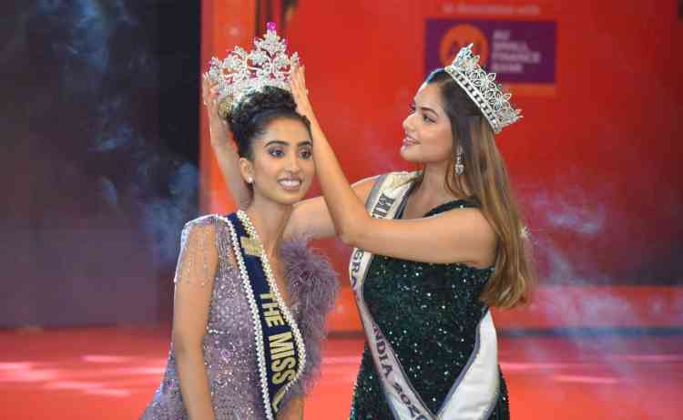 Tricity's 23-year-old Arshiya Sareen crowned  Miss Globe India 2022  