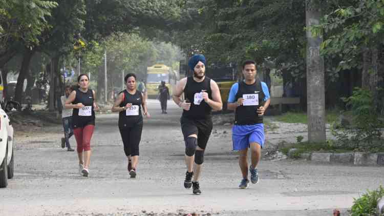 Apeejay School of Management organises Mini-Marathon 