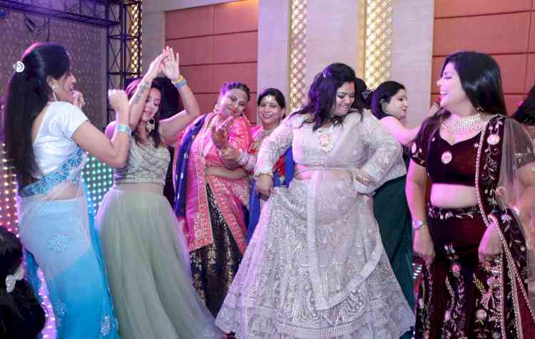 5 ELEMS Ladies Club organizes Karwa celebrations