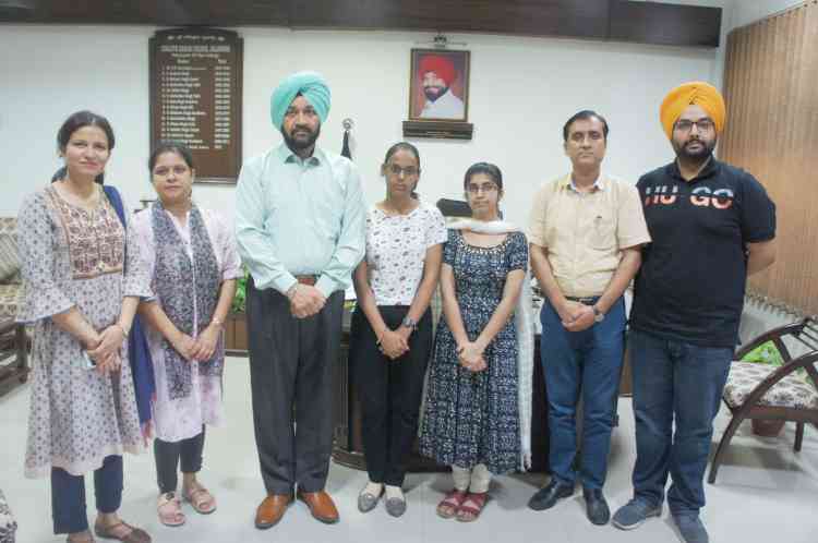 Lyallpur Khalsa College Students win university merit positions in M.Sc. (Physics)-IV Sem