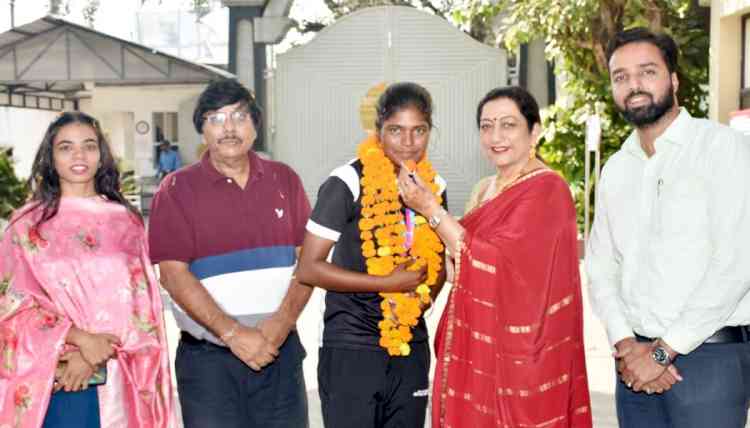 KMV warmly welcomes its National Champion Ramandeep Kaur 