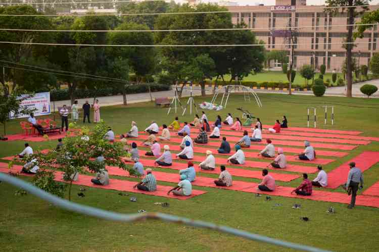 Celebrations of Azadi Ke 75 saal, fitness rahe bemisaal with yoga program at ICAR-CIPHET