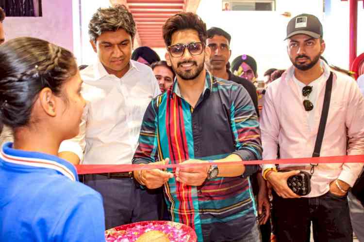  Singer, model Babbal Rai inaugurates Max Fashion store at Peer Muchalla