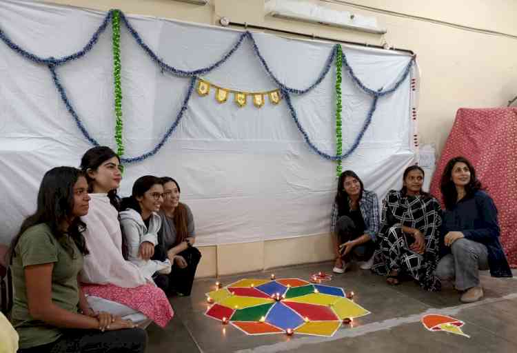 National festival of Diwali celebrated by Urdu Department of PU