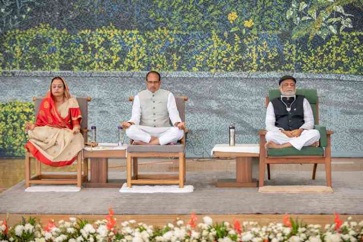 MP CM Shivraj Singh Chauhan on pilgrimage to largest meditation centre in world 