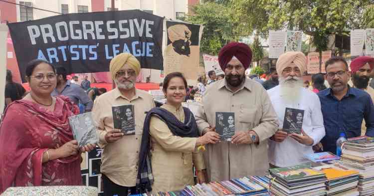 Second Edition of Dr Falak's Anthology of Punjabi poems released