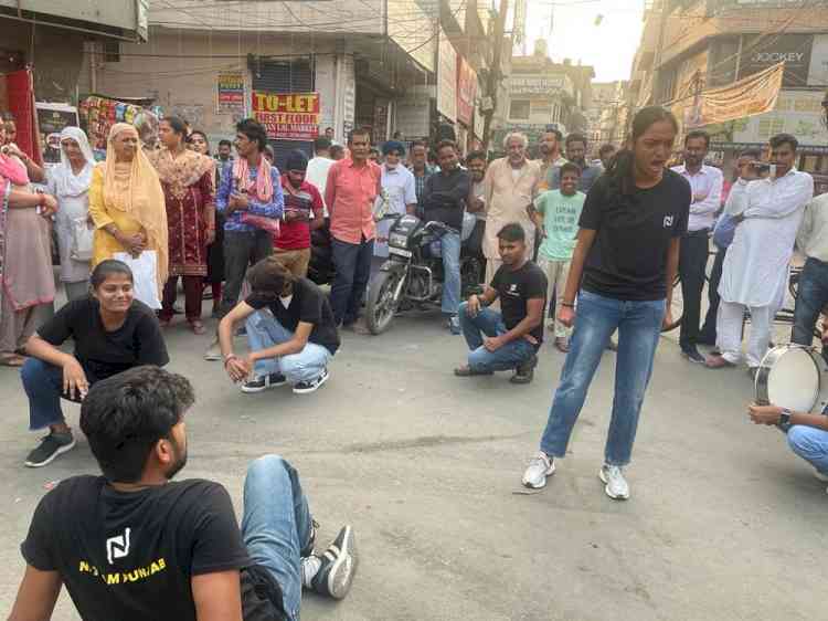 NATYAM PRESENTED STREET PLAYS ‘EKA HAI TO BHARAT HAI’ ON OCCASION OF NATIONAL UNITY DAY