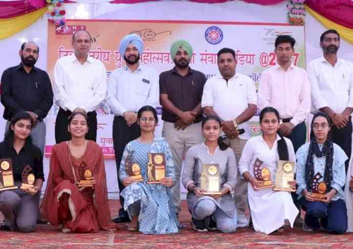 Lyallpur Khalsa College NSS volunteers splendid performance in Yuva Utsav 2022