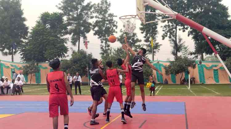 Inter Dips Sports Tournament Karol Bagh, Suranussi and Dhilwan won first place