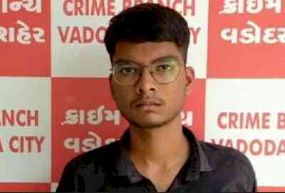 Gujarat: Police nab college student for blackmailing youth