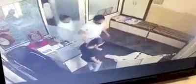 Video goes viral of Raj man having a cardiac arrest while reading newspaper
