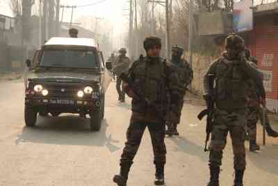 JeM terrorist, involved in terrorising locals, killed in J&K's Shopian (2nd Lead)