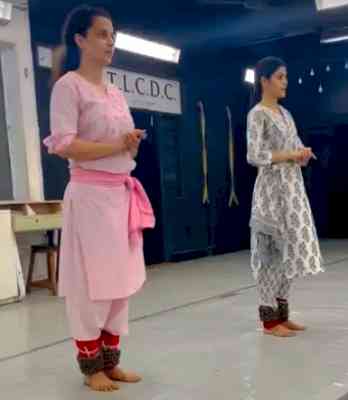 Kangana Ranaut takes early morning dancing lessons