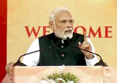 No intention to privatise Singareni Collieries: PM Modi