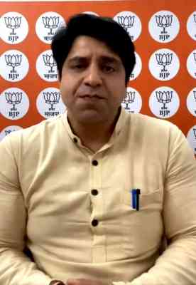 Delhi BJP attacks AAP; calls Kejriwal, Sisodia 'Lootera'