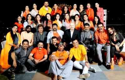'80s stars get together for a reunion at Jackie Shroff's home
