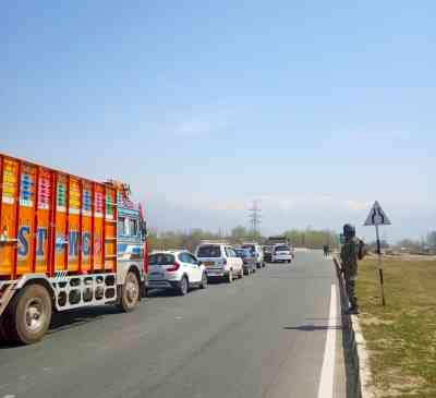 Jammu-Srinagar highway temporarily closed