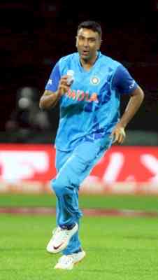 Ashwin looking forward to watching Spain in action; Ojha wants a 'Ronaldo-Messi final'