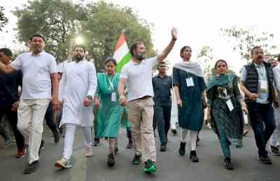 89 years after Gandhiji, Rahul visits Akola, says it's a 'happy coincidence'