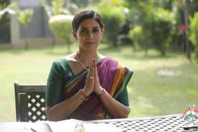 Sonali Kulkarni enjoyed versatility with her 'Dharavi Bank' character