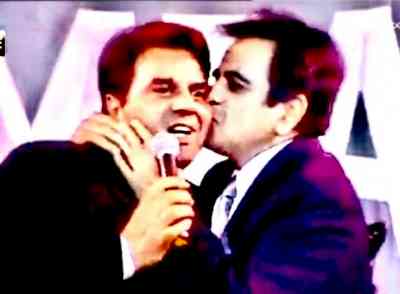 Dharmendra says Dilip Kumar is his 'inspiration'