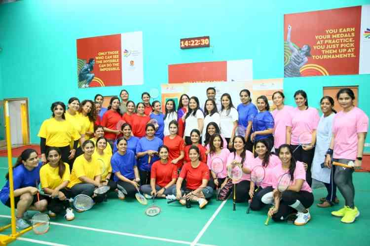 PV Sindhu gave prizes to the winners of FLO Badminton Tournament