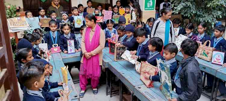 Workshop on making of jute and paper bags