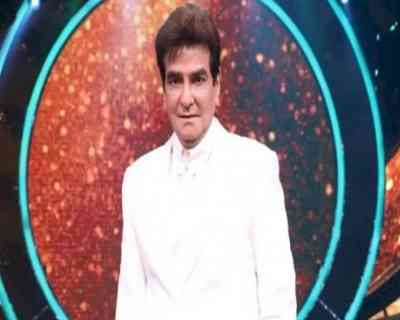 Impressed by 'Indian Idol 13' contestant, Jeetendra advises her to 'try in films'