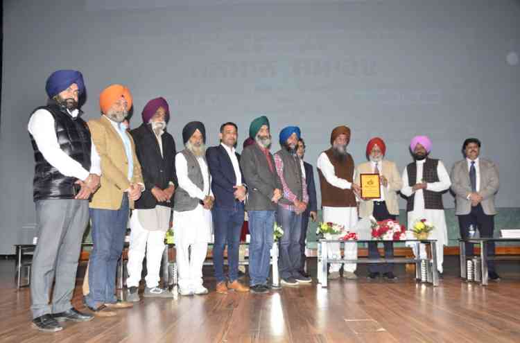 Punjab Speaker felicitates 700 farmers of eight districts who shunned stubble burning