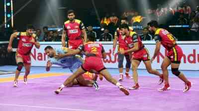 PKL 9: Bengaluru Bulls hold off U.P Yoddhas for crucial win, qualify for Play-offs
