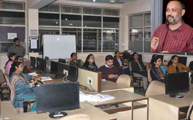 Seminar on Cyber Security held in Doaba College