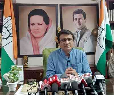 Pressure on Delhi Cong chief to quit after BJP counterpart steps down